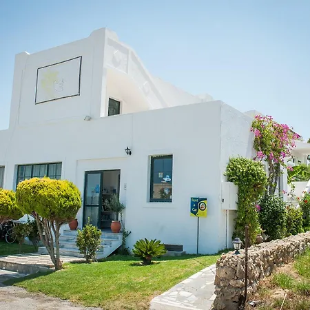 Ilios And Irene 6 Bed & Breakfast