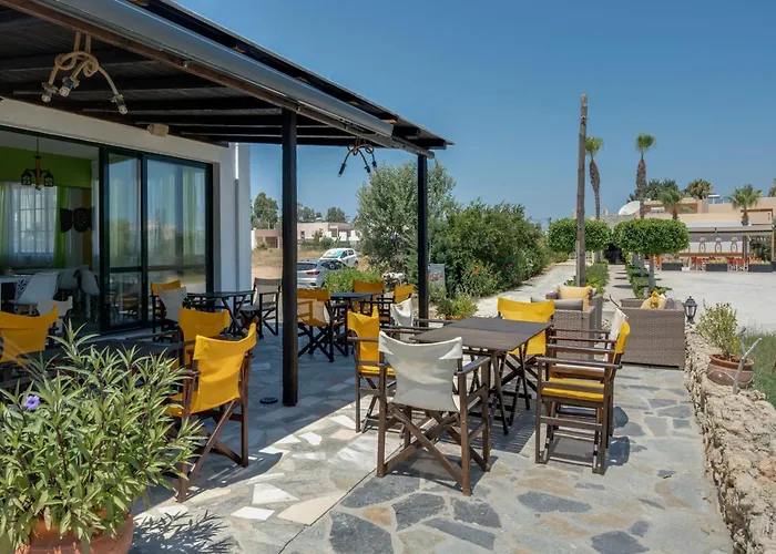 Ilios And Irene 6 Bed & Breakfast 4*