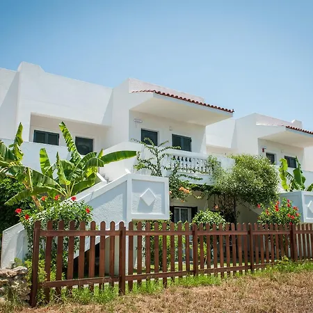 Ilios And Irene 6 Bed & Breakfast